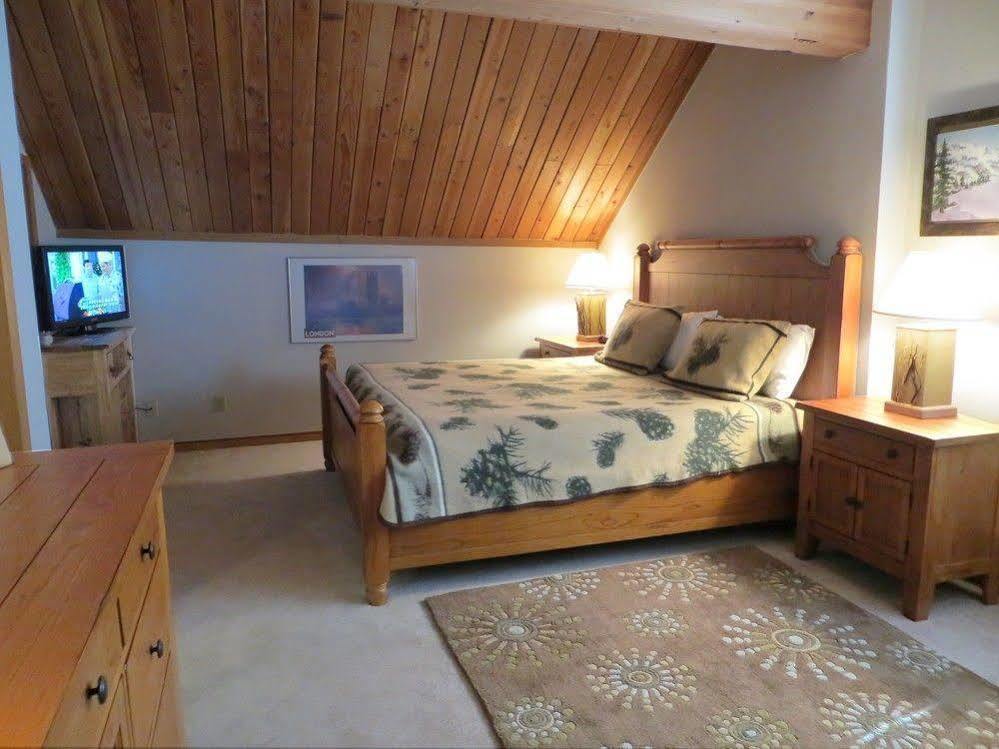 The Wood Creek Lodge By Crested Butte Lodging Exterior photo